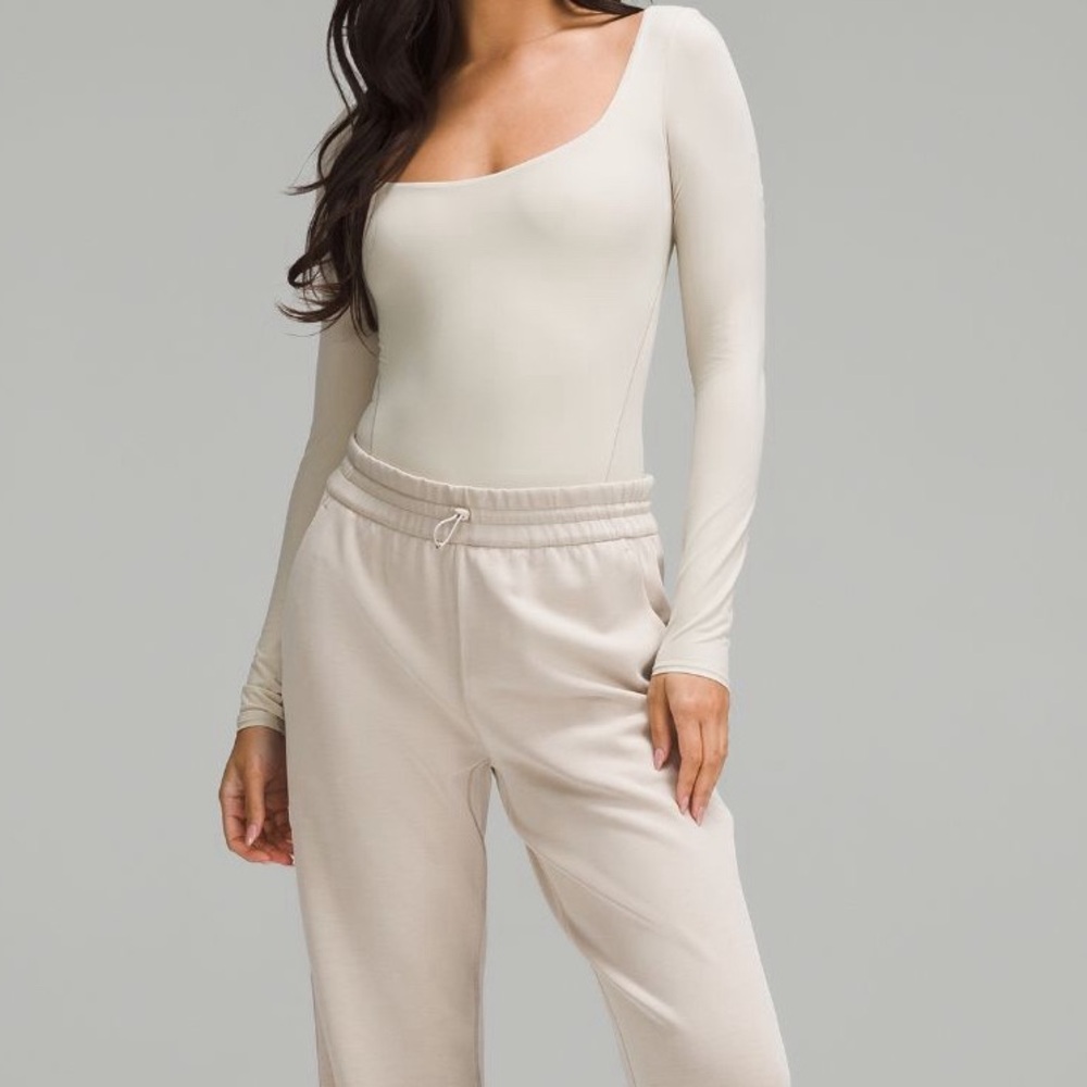 Lululemon Wundermost Ultra-Soft Nulu Square Neck Long Sleeve Bodysuit NWT Largr
